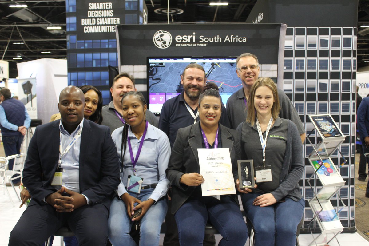 EsriSouthAfrica's tweet photo. Team Esri South Africa awarded the BEST &amp; SMARTEST stand at the #AfricaGEO2018 2018! #Where Smart Cities are Created!✨🏆🥇✨ Thanks to everyone that has contributed to our success 🤗 @AfricaGeoConf https://t.co/cMJnpsVpF0