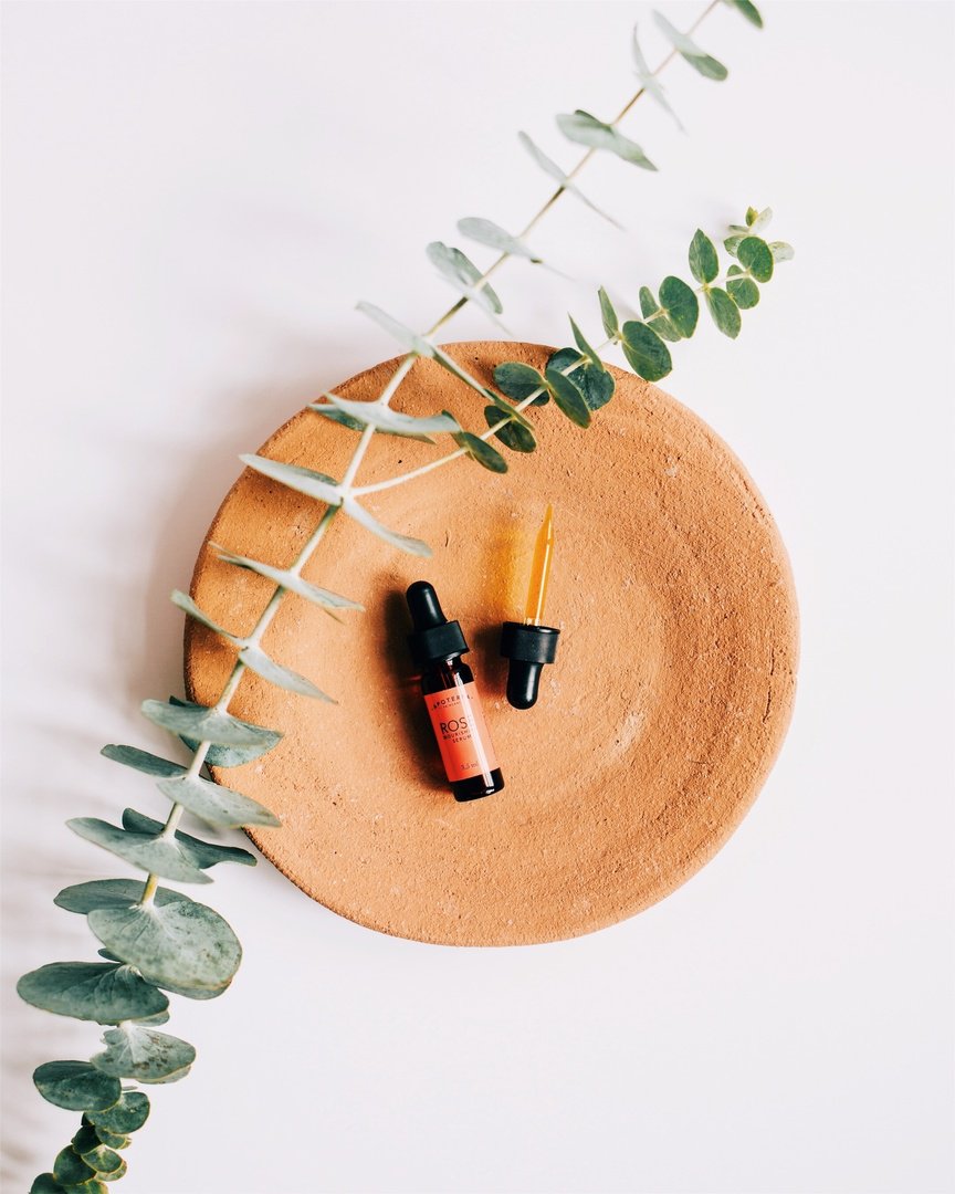 "Hi Dominique, a note to thank you again for the extra samples you sent. The combination of the purifying mask, rose toner and rose serum are awesome, with an overnight effect equal to dermabrasion." -Jennifer apoterra.com