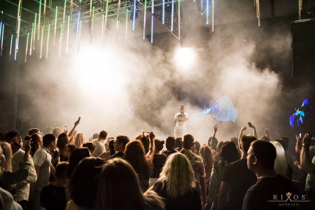 RixosSungate's tweet image. Can&apos;t wait to see him again on Rixos Sungate stage! Thank you for an amazing performance
.
Мы уже с нетерпением ждём следующее его выступление!! Большое спасибо за яркие эмоции и замечательный вечер!
.
#rixos #rixoshotels #rixossungate #rixosmoments #bestentertainmenthotel