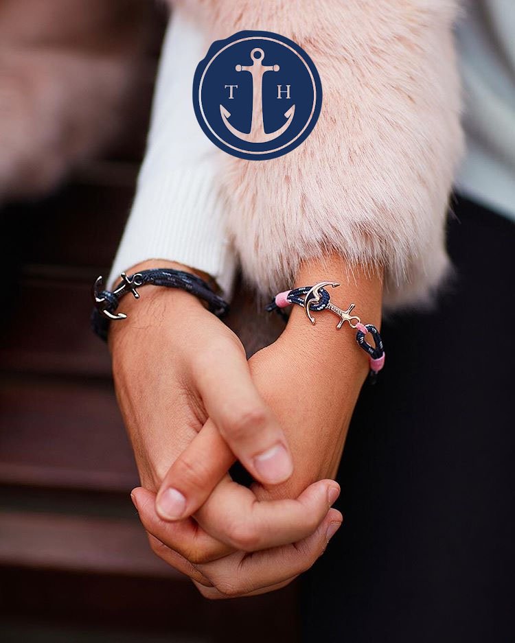 firstclasswatch's tweet photo. Giveaway! ⚓

We are giving away 2 #TomHope bracelets to 1 lucky winner;
1x Small Pink/Rose Gold
1x Medium Green Wrap-Around

Follow us on Twitter - @firstclasswatch and tag a friend for your chance to win!
[https://t.co/TYEld4X0pE]

#winitwednesday #competitiontime https://t.co/0TubIHZTWG