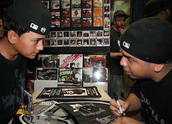 MurdaFreu's tweet photo. Real THROWBACK #2008 🤯#The3rdWorld @ImmortalTech https://t.co/8wchC9OvSg