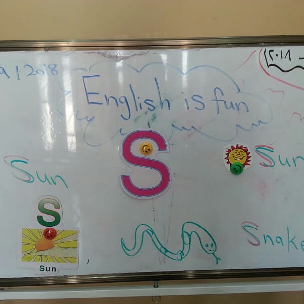 house_science16's tweet photo. #English_class in #house_of_science_school
by teacher: Amani Esmat https://t.co/GzArhpm7Hk