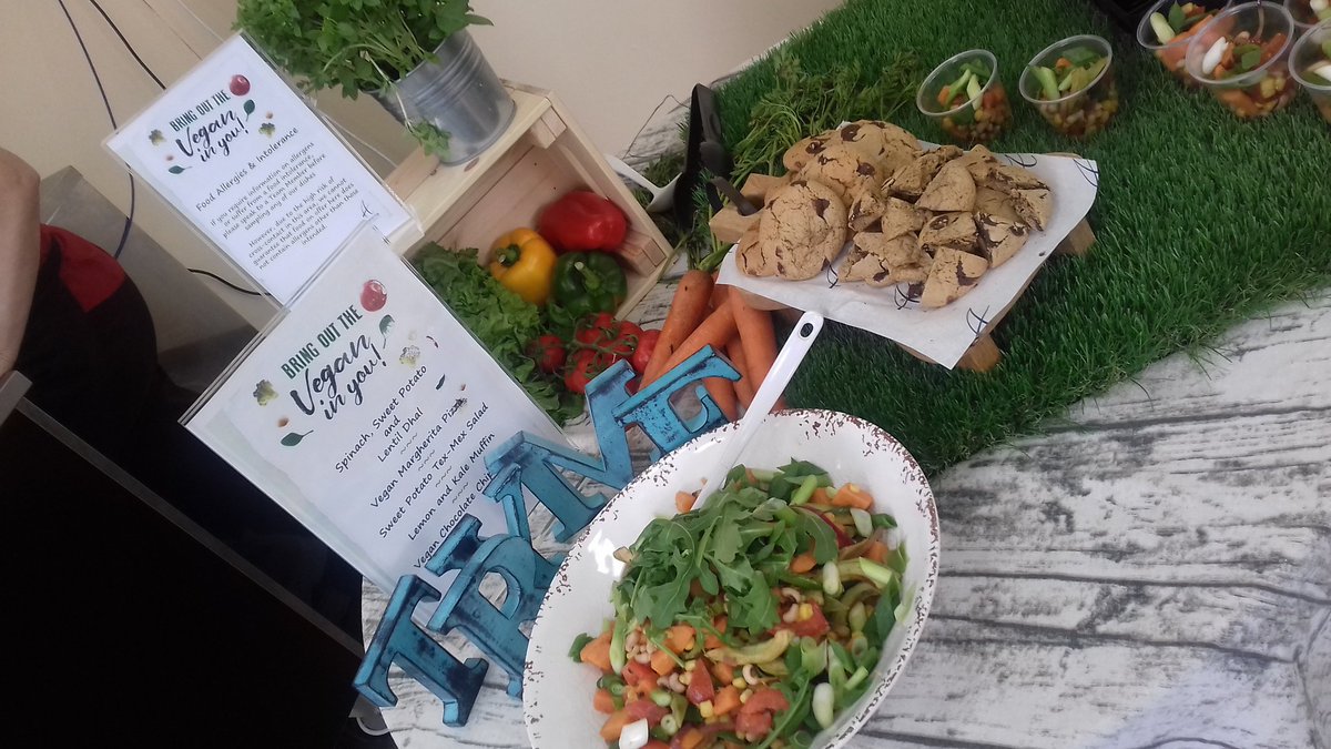 HopcroftJames's tweet photo. Vegan taster day for our students in Chatham 
@AlexYoungson1
@Someboysmum
@SamHowes10 https://t.co/Z6hPdrwhS9