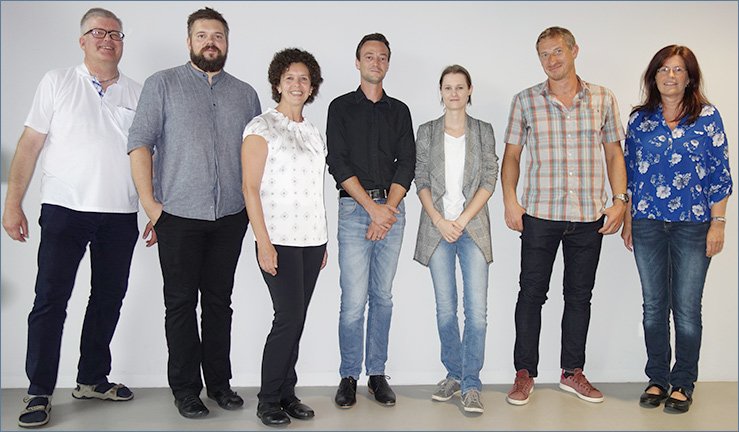 AndreaGhoneim's tweet photo. #Webdesign & #MobileMediaDesign. Das @imb_duk ist stolz auf die ersten AbsolventInnen des Lehrgangs an der @donau_uni und #Masterthesen zu #AffiliateMarketing #DigitalMarketing und #CMS https://t.co/ox6iMdreU2 https://t.co/stNZrLxWi8