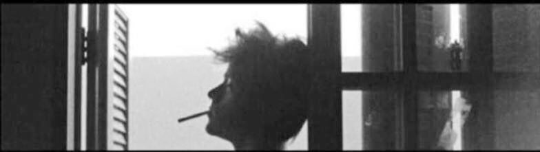 أحبك لدرجة أني على أستعداد أن أتنازل عن جزء من ألساعات ألقليلة ألتي أحظى فيها بالنوم ، مقابل أن أستمر في ألكلام معاك .