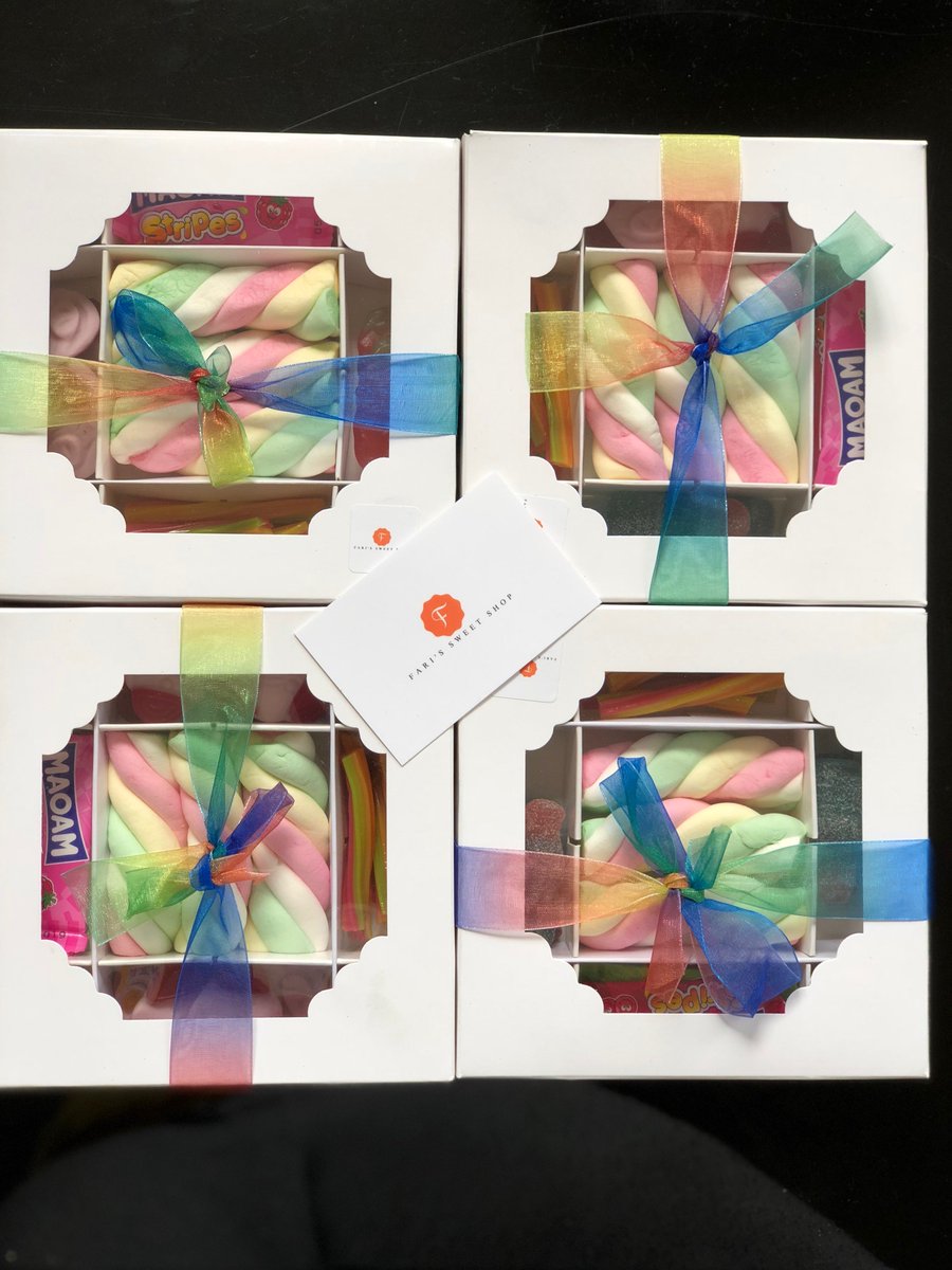 farissweets's tweet photo. Crushing on these sweet boxes we made for a lovely customer 😍😍. It’s fair to say they didn’t last long. Get in touch to get yours! #farissweets #personalisedsweets #weddingfavours #babyshowerideas #londonbirthday #londonsweets #londonwedding #londonmoms https://t.co/VB8R3qP5K8