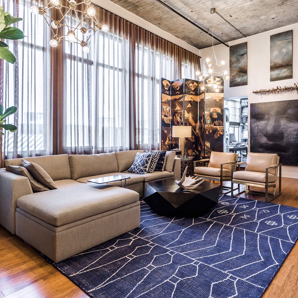 StatumDesigns's tweet photo. Loft Imperial Montreal with @cadoretetal - one space, many possibilities! The Blair sectional and George chairs from @statumdesigns sit beautifully in this transformed space! 📸 @my_montreal_vision
.
.
#montrealdesign #montrealdesigner 
#déco #loftstyle #loft #designinterieur https://t.co/agf4FMqHk1