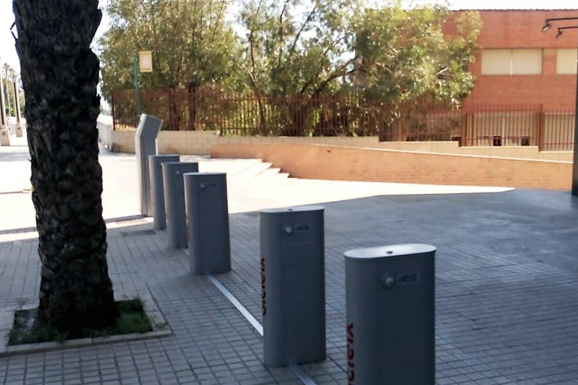 Buenas noticias! A partir de mañana tenéis operativa la estación "C.P. Baix Vinalopó", situada entre la Av. de la Libertad y el Puente del Ferrocarril.
Gracias a todos los que ayudáis a que Elche sea una ciudad cada vez más verde!
#Bicielxmáscercadeti #Muéveteenbici #ELX2030