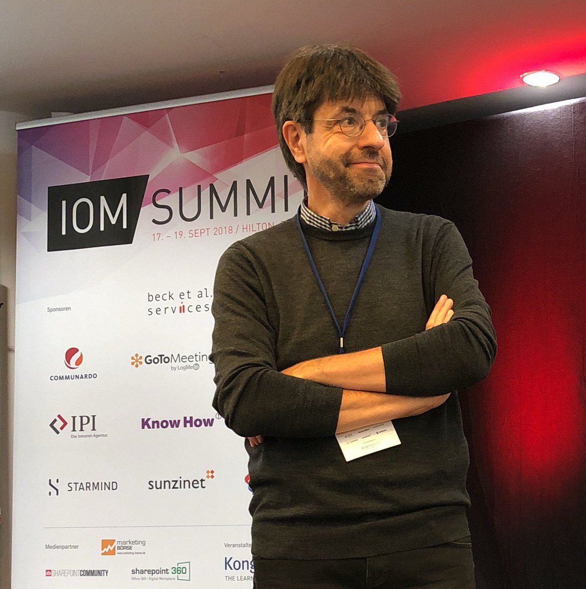 haraldschirmer's tweet photo. @mysharepoint geil: Für #LegoSP muss man zertifiziert sein, über #ArtificialIntelligence kann jeder reden ;-) #ioms18 https://t.co/11jNRqCS3m