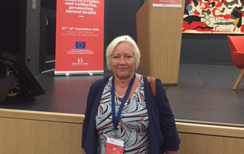 Barnombudsman's tweet photo. Barnombudsman @edahlin på plats i Paris för att träffa de andra europeiska barnombuden under #ENOC18 . Barn och ungas rätt till psykisk hälsa står högst upp på agendan! #barnrätt #barnkonventionen https://t.co/FcaWR4OuRQ