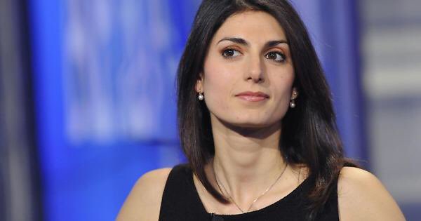 FMCastaldo's tweet photo. A #Roma utili di 5,2 milioni per #Atac. Chissà perché non è su tutti i giornali. 
Il duro lavoro comincia a dare risultati. Complimenti a @virginiaraggi. La musica è cambiata! https://t.co/dVYupwxvT2