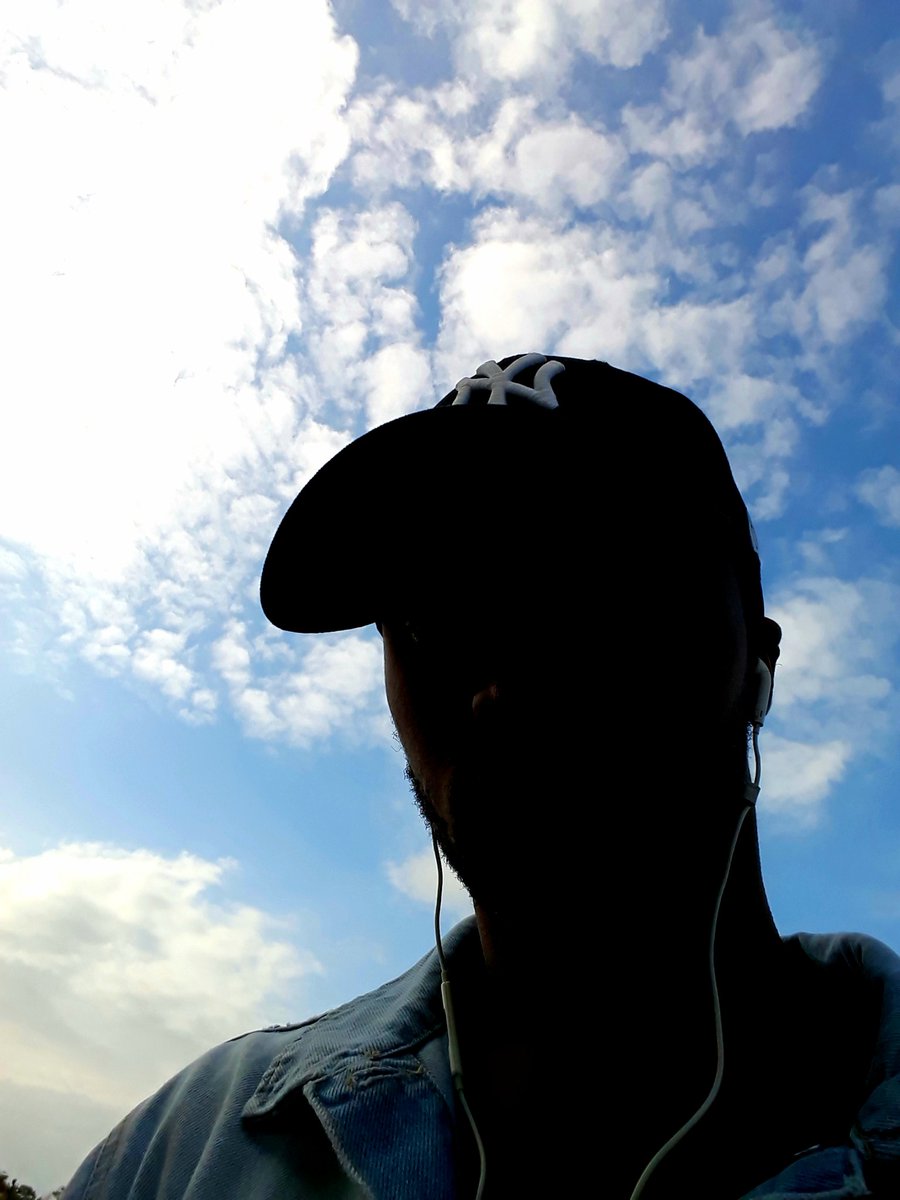 Sandile_SARH's tweet photo. Silhouettes are what keeps me up at night. I just love taking them.😍❤
📸 by @Sandile_SARH
#PostYourProudShot https://t.co/rPcY4bvRGZ