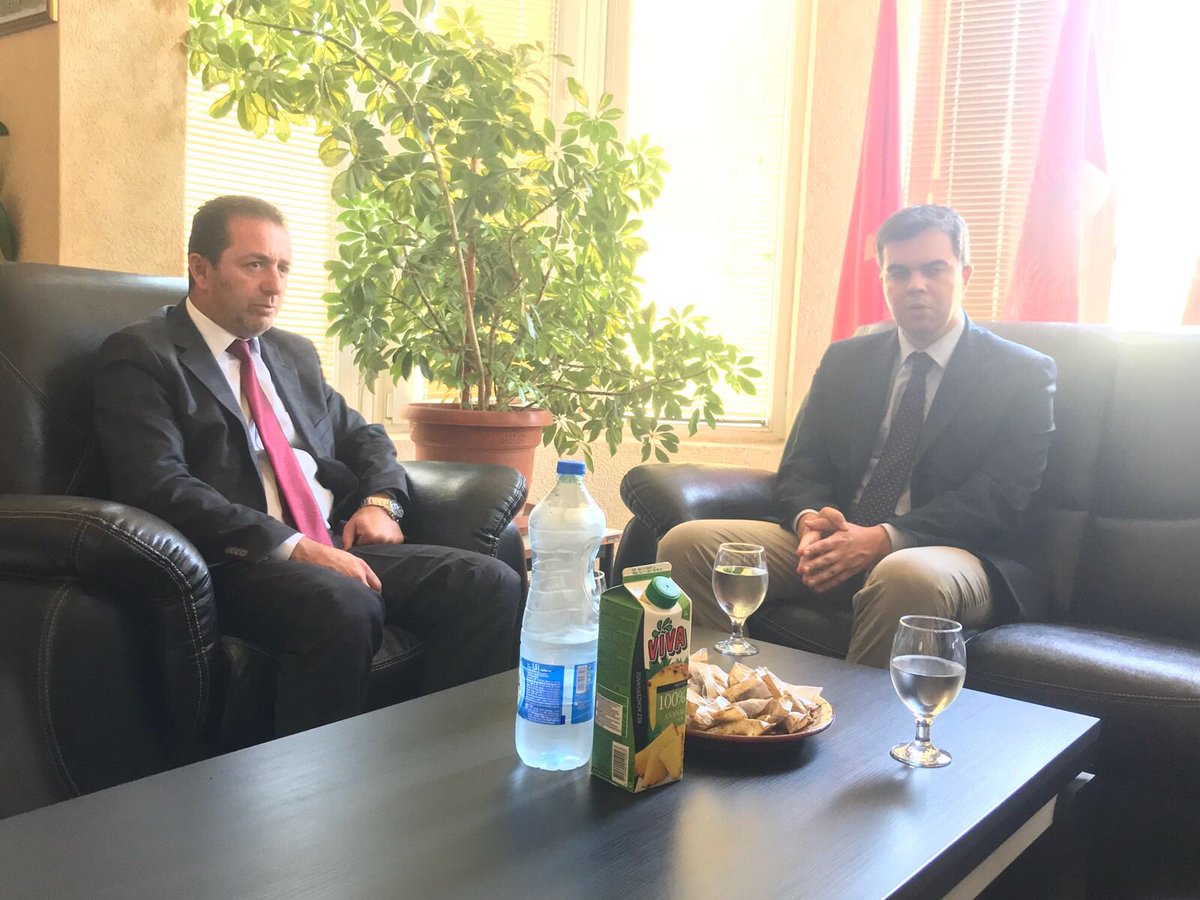 Azemsad's tweet photo. Ambasadori i Hungarisë për vizitë në Komunën e Studeniçanit https://t.co/SQ2z41QkF5