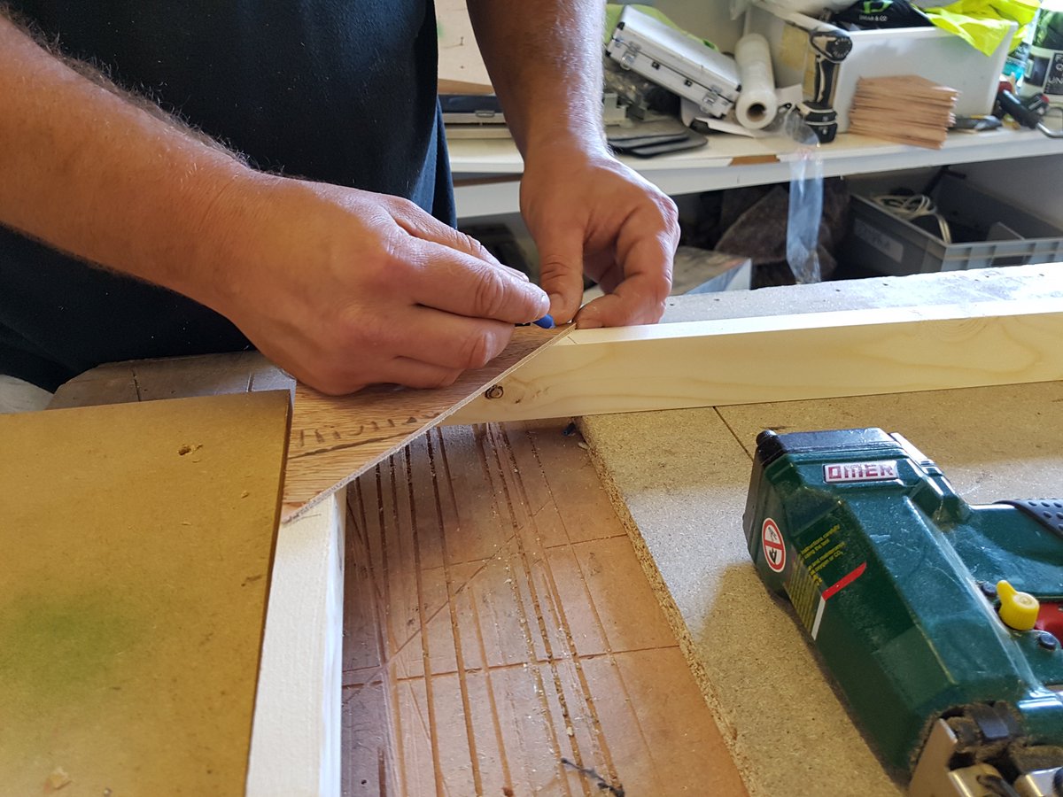 dbear_co's tweet photo. Our crew in the workshop creating custom frames for Canvas backdrops.
All frames made to size.
#bespokestands #exhibitionstands #canvasprints #canvasgraphics #custommadeframes #teamwork #canvas #frame #sizing https://t.co/X44j53ZPxT