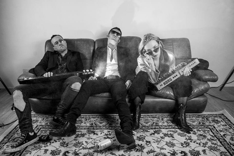 Hotgothic: I’m Still Yours (CD Single) heavyleatherblog.wordpress.com/2018/09/19/hot…