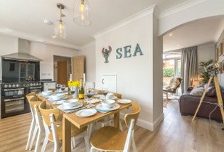 vstnorthnorfolk's tweet photo. Fancy winning a weekend in a luxury cottage in wonderful Wells-next-the-Sea? There's still time to enter our free prize draw with @NorfolkHideaway which closes on 30 September. Enter here: https://t.co/AlmFF8rXlF #NorthNorfolkNaturally https://t.co/vGky3eO97Y