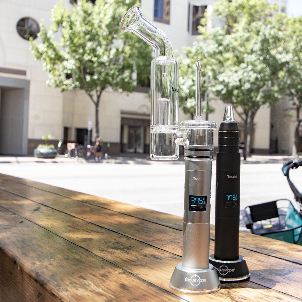 FocusVProducts's tweet photo. The Tourist - Your 2-in-1 portable aromatherapy device. 
#tourist #focusvape https://t.co/dB65SjboK0