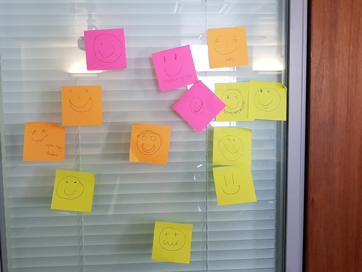 hipyliv's tweet image. Feedback for our first #PythonForLunch session. Lots of 😀😀😀