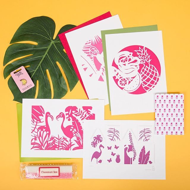 🎈I reached 400 people in my group! Conveniently I actually noticed and so I'm giving away an #EmbellishBox this afternoon. 🌺Not this one, this is the tropical box (expertly photographed by @rjmphotographyimages) you'll get the #EmbellishBox of Encouragement which I'm posting…