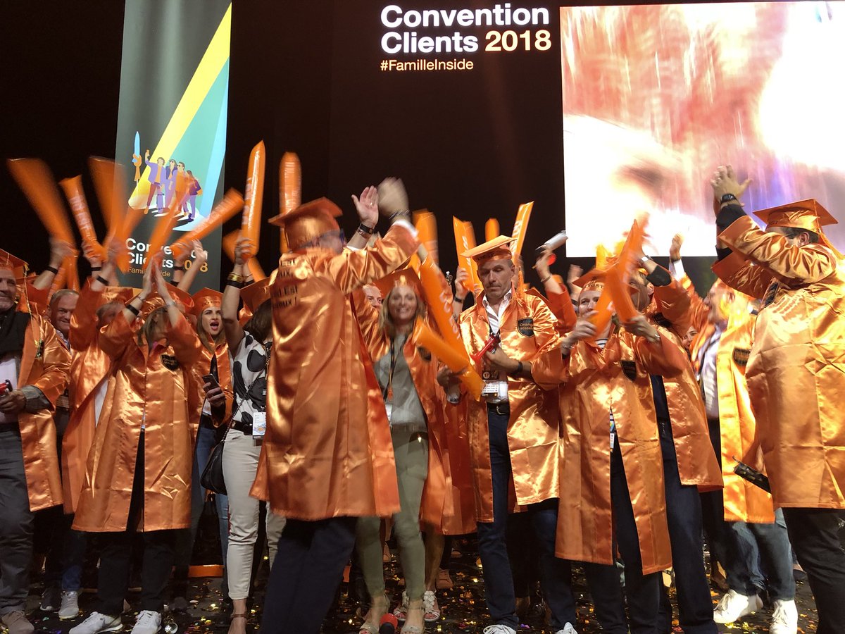 levugaelle's tweet photo. Nos régions ont du talent et ... beaucoup d’énergie 😀 #conventionclient @Orange_France @laurence_jdn https://t.co/LqQL1Rv0jV