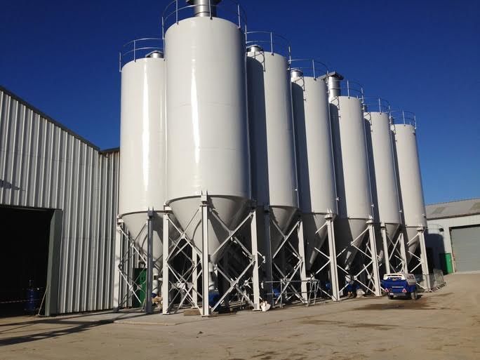 wgtanker's tweet photo. Whether for aviation, rail, or industry our Specialist Coatings Division have the expertise to cover anything from aircraft simulators, rolling stock and industrial fabrications https://t.co/kOsLS8Fu4X #industrialpainting #commercialpainting https://t.co/acLrww6178