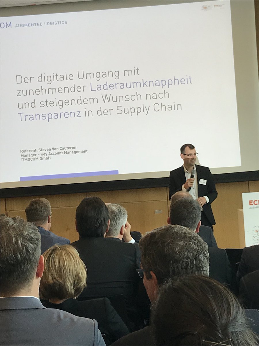 Fambitious_'s tweet photo. #TIMOCOM ein Name und ein Redner in der Logistikbrache von dem man mehr hören wird: @stevenvancauteren Steven van Cauteren am ECR Tag #ecrtag https://t.co/wm2BUWygow