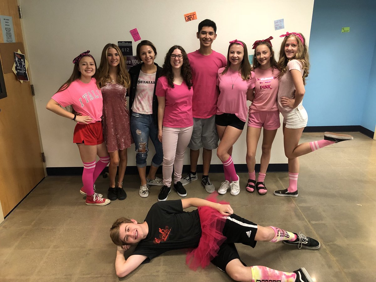 efhs2021's tweet photo. On Wednesdays we wear pink! https://t.co/DYWzT6Ejtz