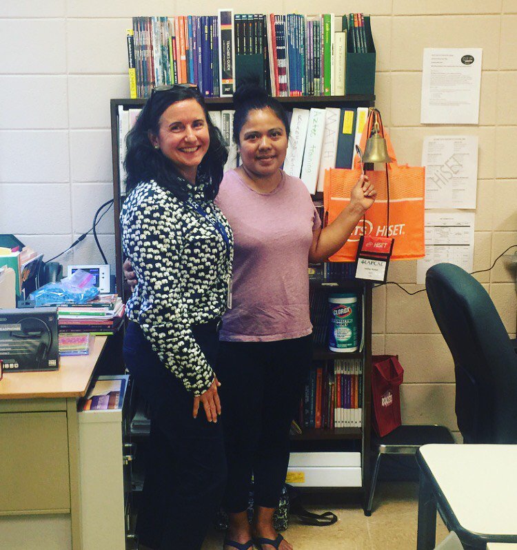 solaccofficial's tweet photo. Ringing in another #HiSET graduate! Congrats to Vivian DeLeon who passed her test in Spanish! She is pictured with her instructor Ashley Hymel at our Young Memorial Campus in Morgan City. #SLCCProud #SLCCFall18 https://t.co/TT96JHTUjo