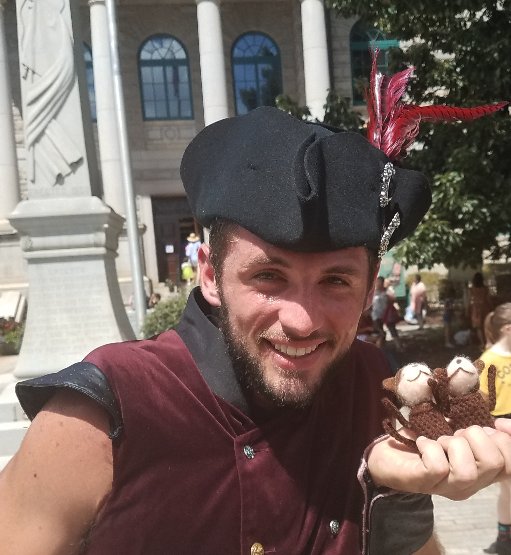 LisaLStauffer's tweet photo. Aarrgghh, matey! Happy #TalkLikeAPirateDay! #Monkeys2 loved meeting this pirate @DBookFestival 

#TwoByTwo https://t.co/sZQgbgMSIx