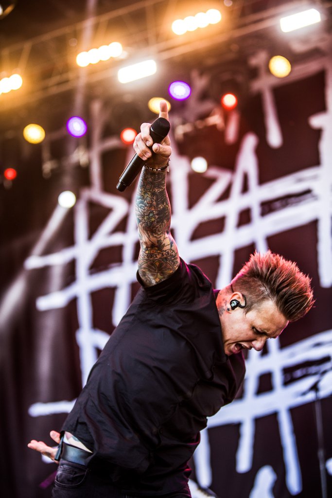 Who are we going to hear singing along to <a href="/PapaRoach/">Papa Roach</a> at #RockAllegiance?!

📷 <a href="/Stvthrasher/">Steve</a>