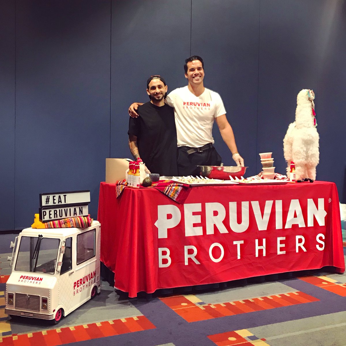 perubrothers's tweet photo. Live from the #TastingRoom at #EntreeDC with #FreshCeviche &amp; our #MiniFoodTruck 👨🏻‍🍳🥑🥄

🇵🇪 PB # 1 - L’Enfant Plaza
🇵🇪 PB # 2 - Corporate Catering
⏰ 11AM-2PM + @UberEats @Grubhub @Postmates

#PeruvianBrothers #DMVEats #DCFoodTrucks #DCFoodies #PeruvianFoodTruck #Ceviche https://t.co/UXUZ0dZgcK