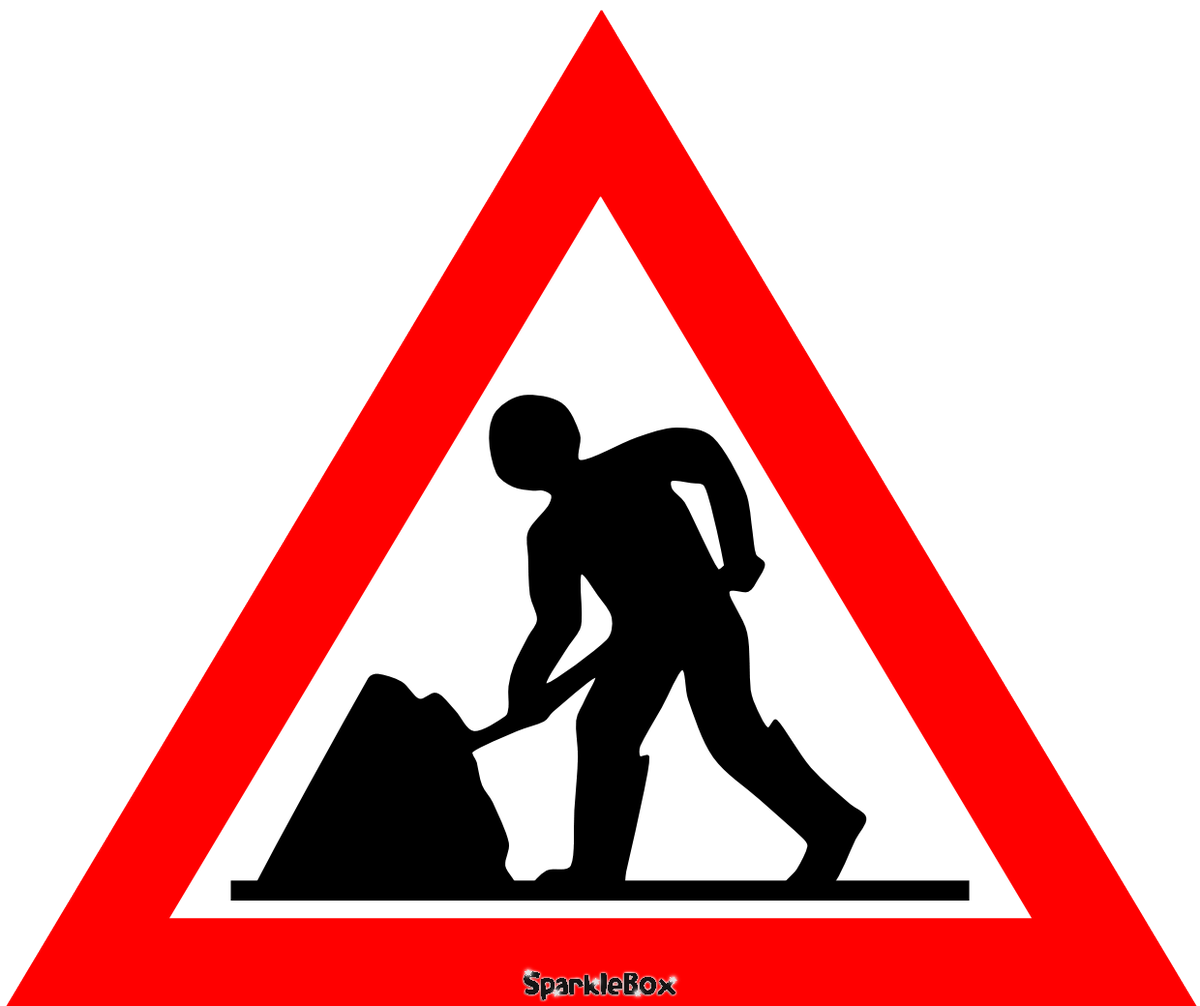 NWPRPU's tweet photo. Drivers heading towards the ongoing road works on the #A55 are advised to use BOTH lanes (as stated on the road signs) and merge in turn. One of our officers has just given words of advice to a HGV driver who was blocking lane 2, which was causing huge tailbacks #unnecessary https://t.co/0SD8D5ubkY