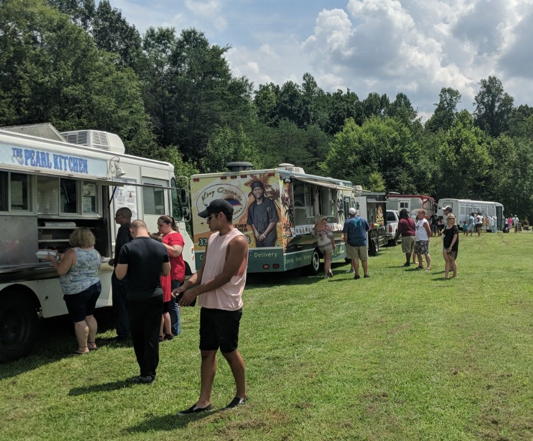 NCFoodRodeo's tweet photo. The next @NC @NCFoodRodeo  at @GroveWinery will be Sun. 10/14 from 12-4 pm. https://t.co/DfrwsVwqXr