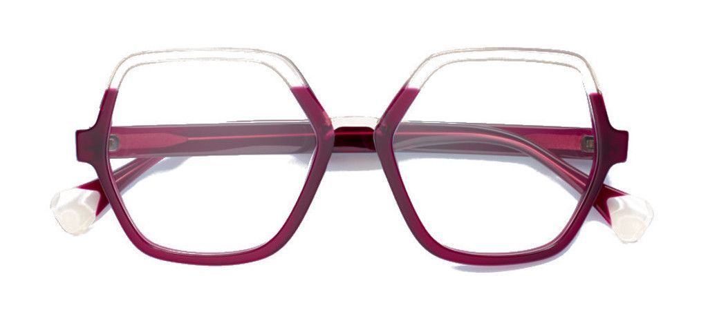 L'heure est à la fête ! 🎉 Vue DC célèbre ses 10 ans et marque le coup en créant six nouvelles montures. Célébrons ça ensemble sur Lunettes Originales. 😁
👉 bit.ly/2QEoH4s
📷 Vue DC

#lunettesoriginales #eyewear #opticien #optique #vuedc #vuedceyewear