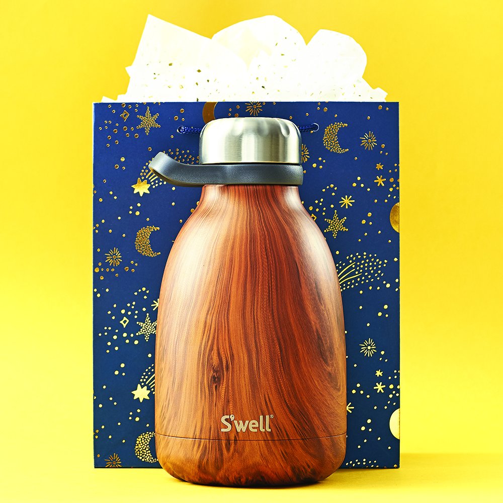 Paper_Source's tweet photo. Out of this world hydration with the S'well roamer bottle.
#WellnessWednesday #hydrations #giftideas #celestial #giftwrap https://t.co/3A9XCDqfDo