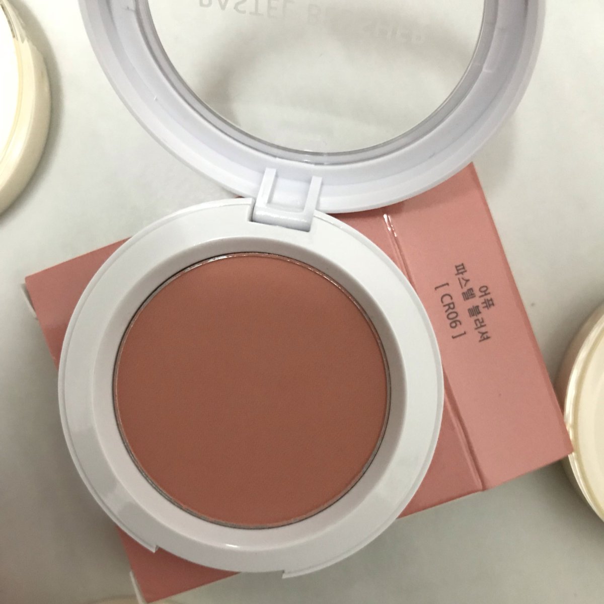 halloxkr_store's tweet photo. โล๊ะพร้อมส่ง — A'pieu Pastel blusher #Cr06 #halloinstock สีออกส้มๆชมพูๆ
🍃 ราคา 200.- * ส่งฟรี * ขายขาดทุนสุด https://t.co/h4IKnYaKmv