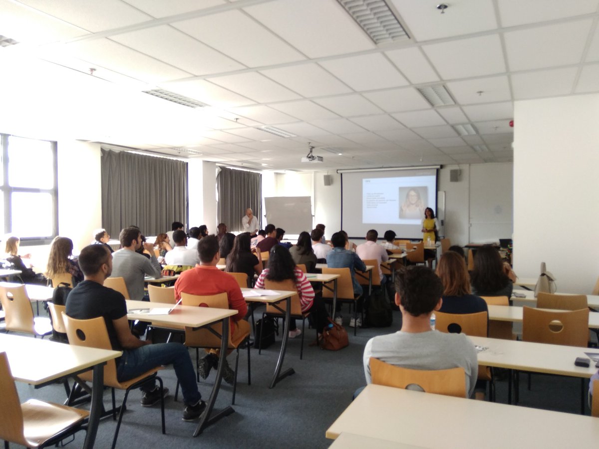 SKEMA_BS's tweet photo. Au-delà de #DesignYourCareer, les relations entreprises - étudiants chez SKEMA, ce sont aussi des rdv récurrents avec les Career Tuesday : hier SKEMA recevait à Paris @DeloitteLU, et aussi @parentheseparis sur "Finding a paid internship in the #USA" #carrière #tips #ADNSKEMA https://t.co/BOLG2rG59P