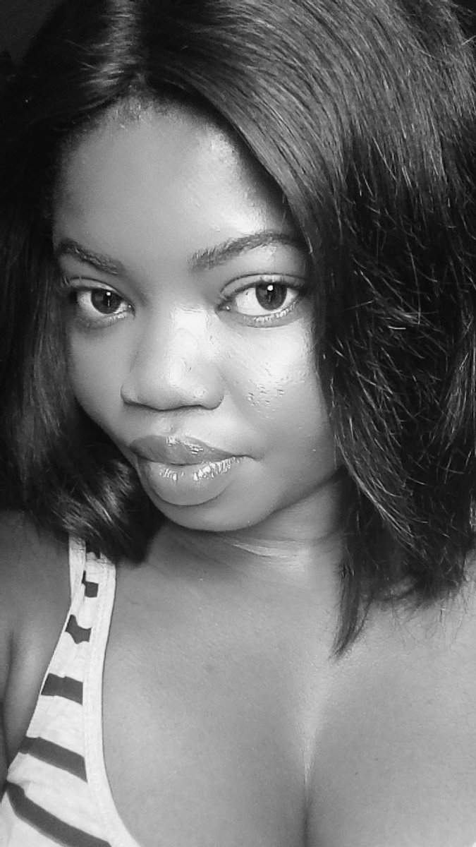 KESMI_FM's tweet image. It's #MidweekEdition of #DriveKesmiHome w//@Ramalish 

📻🎶🎵▶🎶🎵 

Join us as we take you home.... 

What is It with men and waist beads?