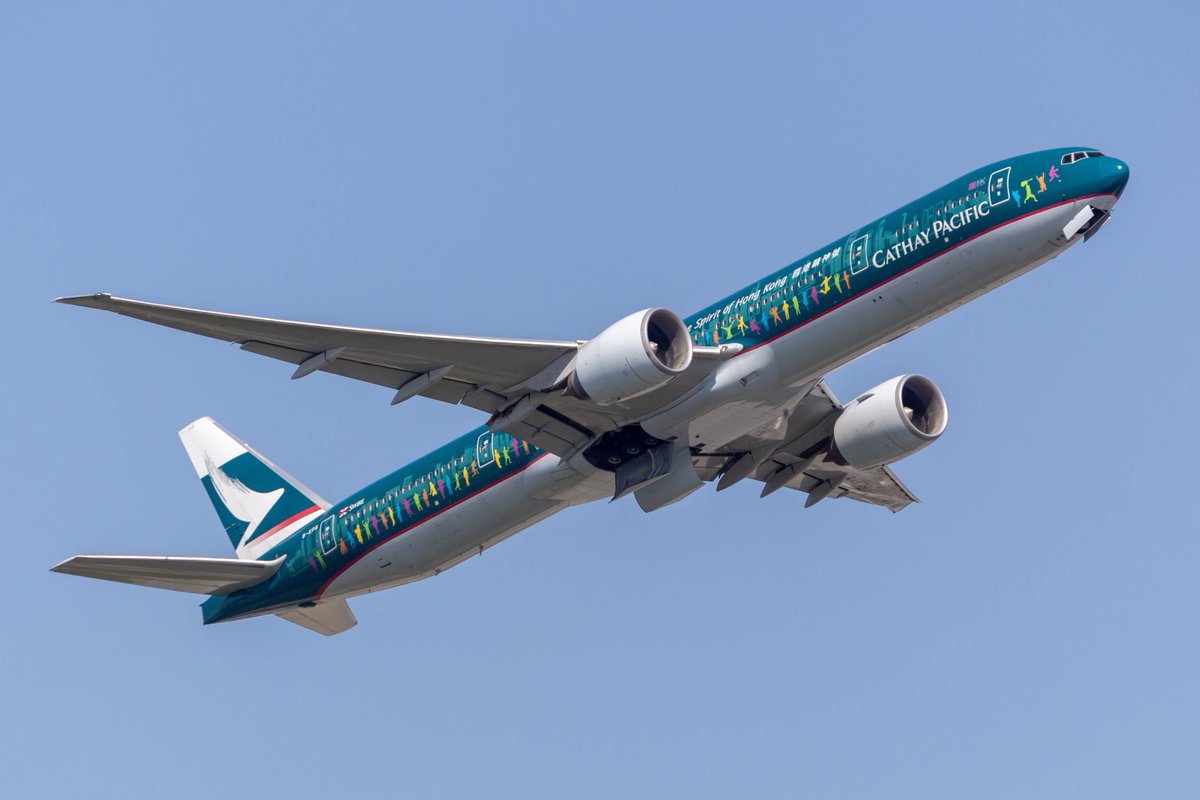 phil_geld's tweet photo. *777-Geräusch*
Heute endlich mal bei Sonnenschein in Zürich 😍 #TheSpiritOfHongKong #TripleSeven #BKPB #Avgeek https://t.co/3IanZewXQq