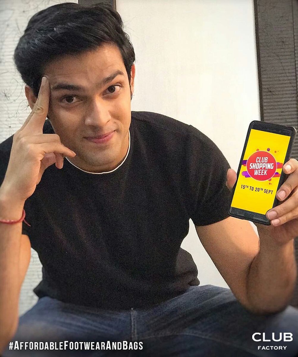 LaghateParth_FC's tweet photo. Looks like good days 4 shopaholics have arrived! Explore a wide variety of #AffordableFootwearAndBags on #ClubShoppingWeek from Club Factory at prices that are bound to make u happy. Download the @ClubFactoryApp now and check out their unique trends that are all rage this season. https://t.co/OmVqlzUM4C