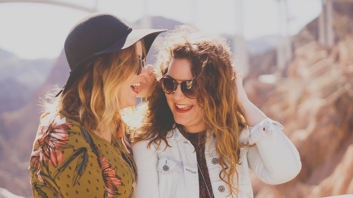 gloskinbeauty's tweet image. Whether you're 20 and just starting your #skincareroutine or 50 and trying to slow the signs of #aging, you deserve to have #amazingskin. Embrace your skin and check out our #blog for TONS of tips and tricks to incorporate into your #dailyroutine. ow.ly/UIZS30lSpI7