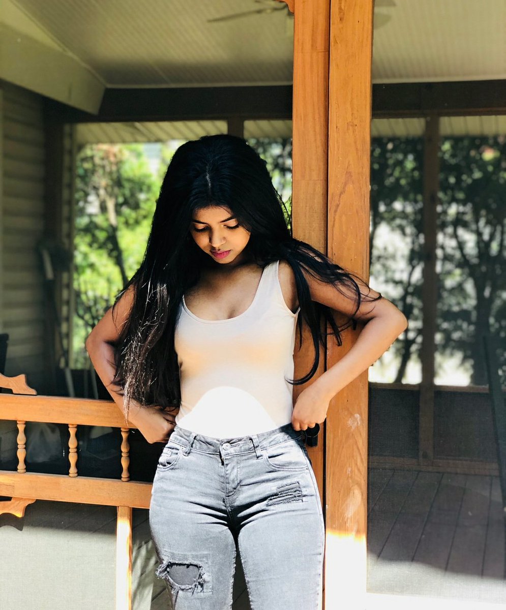 EthiopianVibes's tweet photo. Shouts out to The Lovely Ethiopian Girl @melat.desta
#Respect_Love
O N E L O V E ❤ E T H I O P I A E 🇪🇹
#Ethiopian #Addis #USA #tigrai #habesha #Israeli #Dubai #Ethiopian_movie #Dancehall #Reggae #HipHop #ethiopiangirl
https://t.co/5jwBRYaKBi
Hosting by @EthiopianVibes https://t.co/VwBiulCEAO