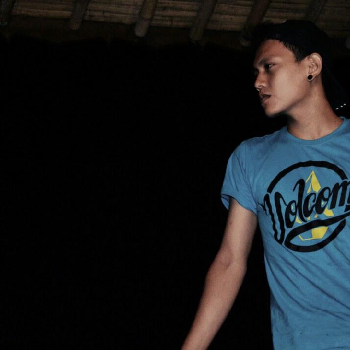 ayo pergi bersamaku on #BIGOLIVE bigo.tv/sid/2126488745…