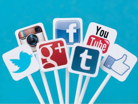 ElCentroSeVive's tweet photo. Cuando su #Marca, empresa o institución entra a redes sociales se convierte en una persona, simplemente porque puede convivir y hablar ... #Marketing #RedesSociales https://t.co/8aOEULFSQo https://t.co/lGY3kphd3d