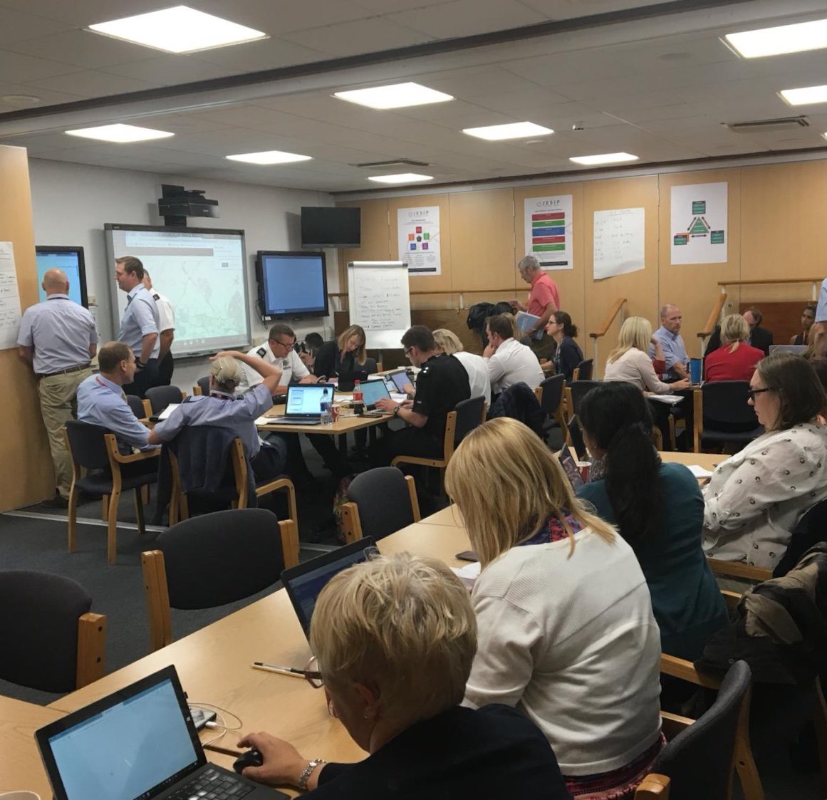 cambsfrs's tweet photo. Day two of multi-agency exercise in full swing, testing response to a major RTC and chemical leak requiring evacuation of small town #BePrepared #30Days30WaysUK #CPLRF https://t.co/Tu2IL53Rww