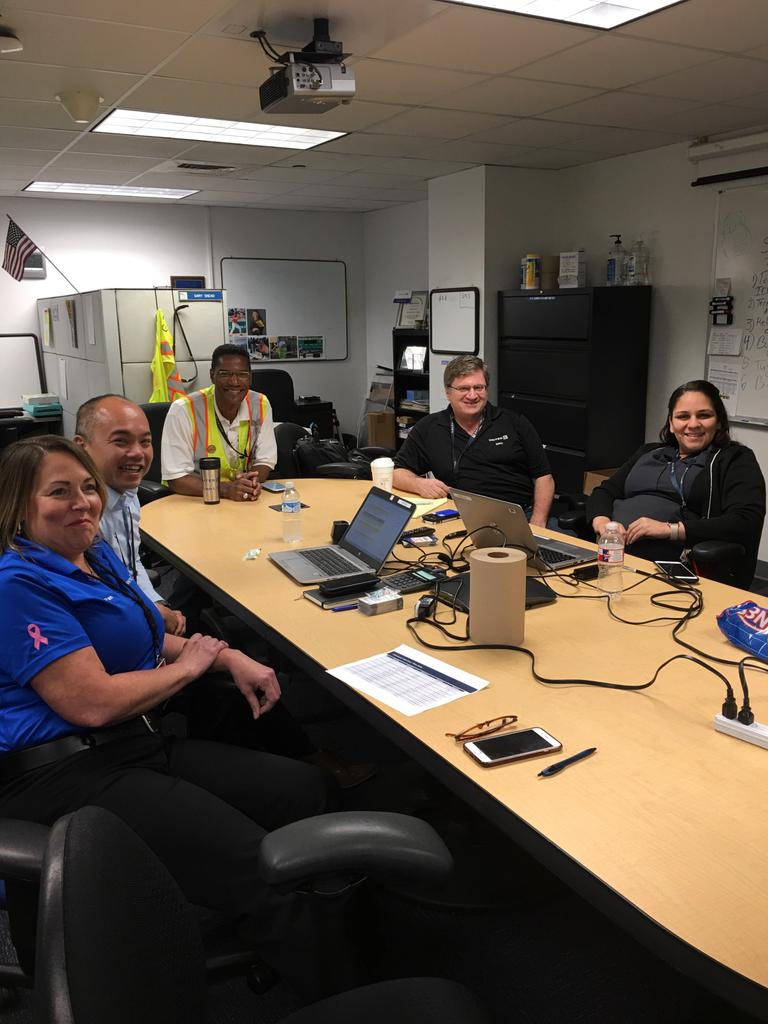 AntwonWarden's tweet photo. IAH CLOSING IN ON  PLATINUM SAFETY EXCELLENCE. WE'RE FEELING THE EXCITEMENT! https://t.co/4O1PFDWdSz