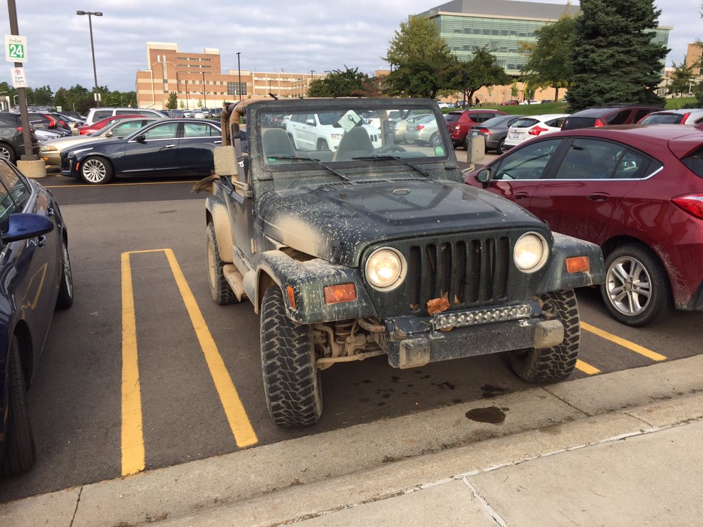 OU_Parking's tweet photo. Jeep behind Varner, your lights are on. 👀 https://t.co/golvtuaeoe