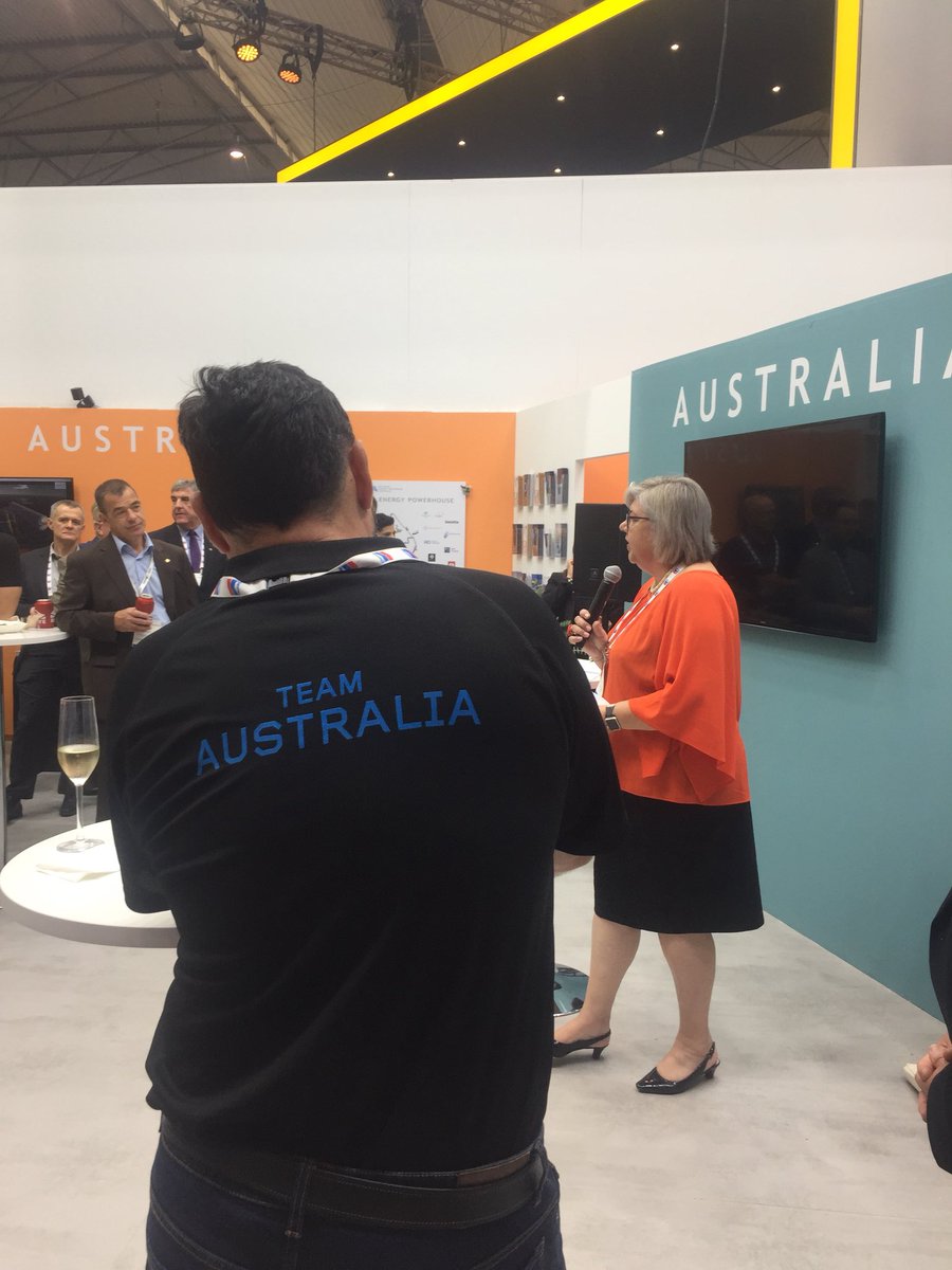kallanish's tweet photo. Networking with #teamaustralia #nera #globalpathways #nationalenergyresoucesassociation @gastech #gastech #australia 😃 https://t.co/mBlfeCYxxn