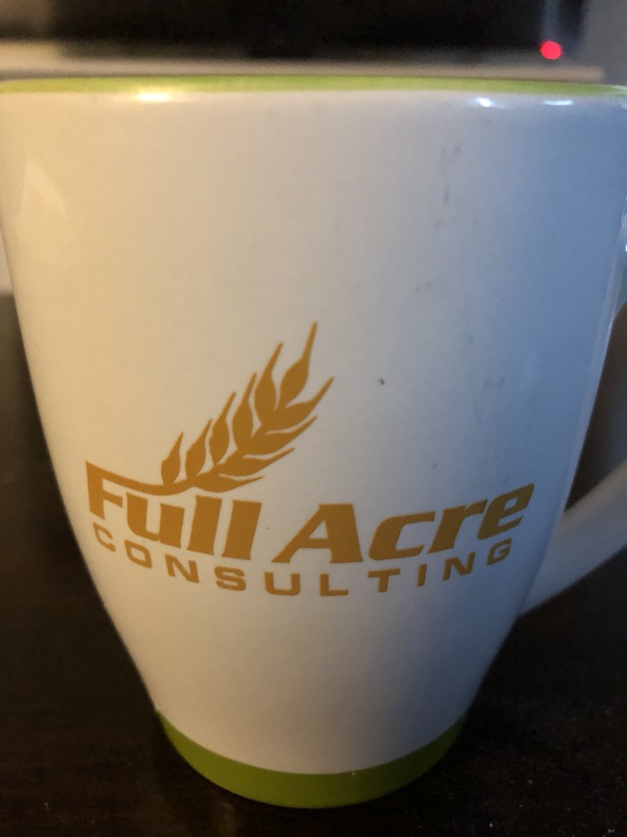 PilotOllie16's tweet photo. Morning coffee with @acre_full. Industry leading grain marketing information and recommendations. And all around great company to deal with. @Ryan_Denis_ https://t.co/7KtXBvnLA2