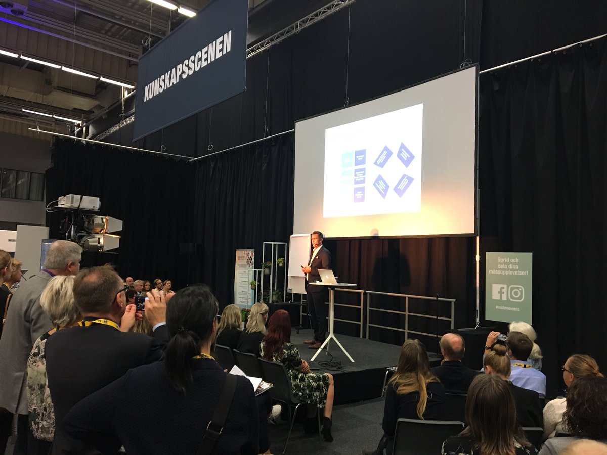 mikaelek121's tweet photo. @SBTAinfo thanks for inviting me to talk about SMM! https://t.co/tREm4IZIQx